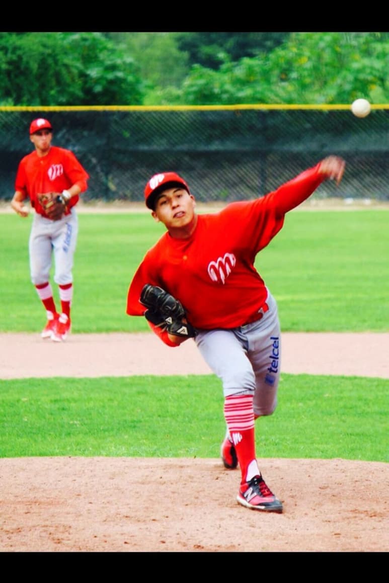 El zurdo Adolfo Hernández, nativo de Matamoros y perteneciente a los Diablos Rojos del México, viaja hoy a República Dominicana. (Especial)
