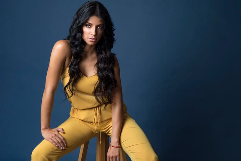 Aventura. La actriz es una de las 24 participantes del reality show La isla, el cual comenzó transmisiones ayer por TV Azteca.