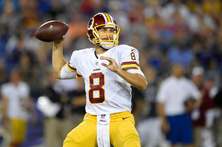 El mariscal de campo, Kirk Cousins iniciará la temporada por los Pieles Rojas de Washington en vez de Robert Griffin. Kirk Cousins será titular con Pieles Rojas