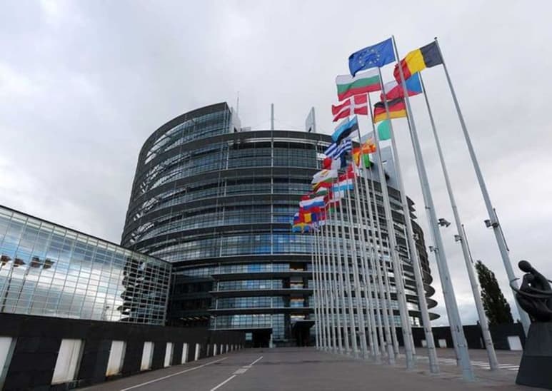 Acuerdo. Hace 15 años fue signado el acuerdo comercial entre México y la Unión Europea, buscando ahora renovarlo en 2016.