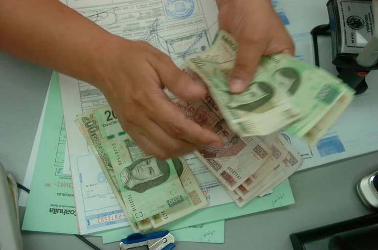 Los 10 millones y medio que gastarán cada día los partidos representan un incremento del 24 por ciento comparado con lo que recibieron en 2010. (Archivo)