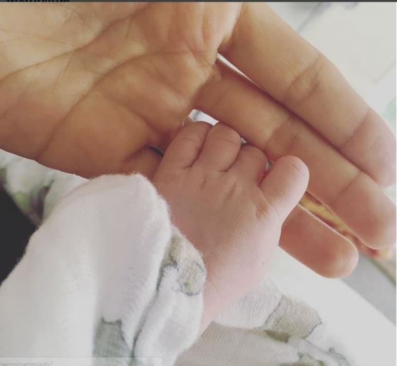 Bebé. La actriz y el cantante se convirtieron en papás.