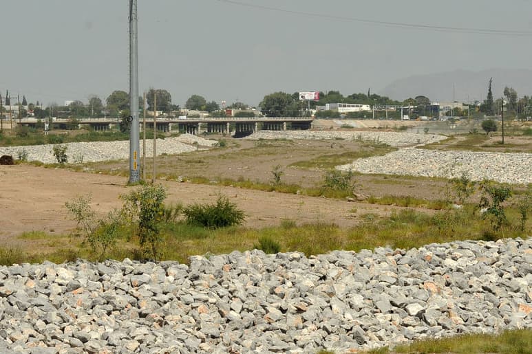 Esencial. Consideran que el regreso del agua al vado es fundamental para un crecimiento metropolitano sustentable. (ARCHIVO)