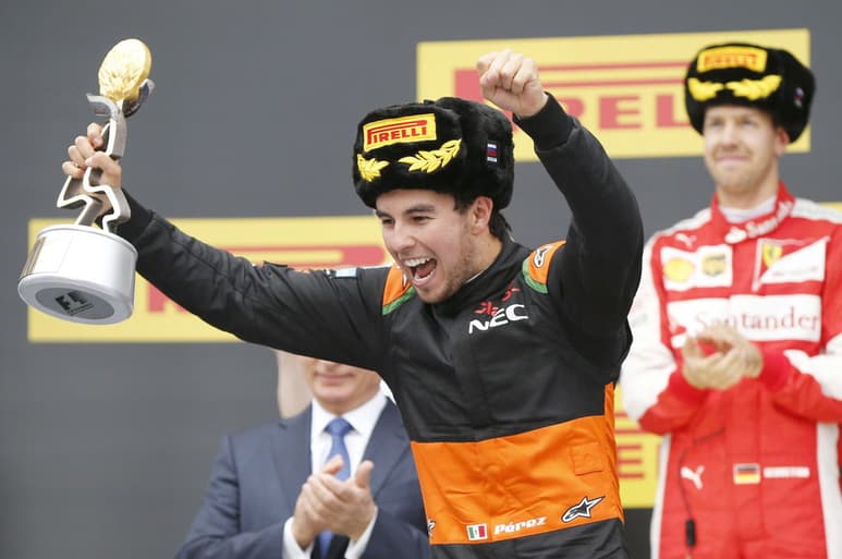 Sergio Pérez subió al podio en el Gran Premio de Rusia. (EFE)