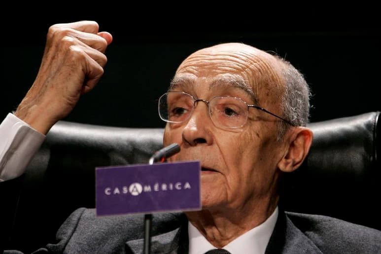 Su reconocimiento más destacado es el Nobel de Literatura en 1998. (ARCHIVO)
