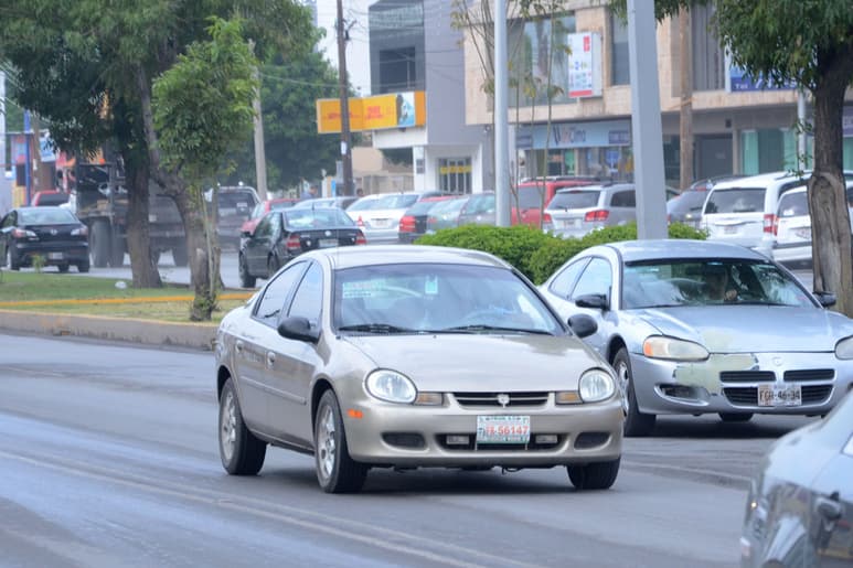 En el caso de Coahuila más de 300 vehículos de procedencia extranjera han sido asegurados, a través de operativos realizados por autoridades estatales. (ARCHIVO)