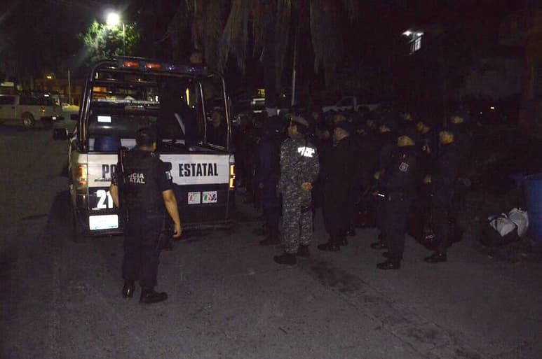 Gracias a la detención del séptimo agente estatal implicado en el caso, lograron tener indicios más firmes de lo ocurrido con los cuatro hombres y la jovencita desaparecidos. (ARCHIVO)
