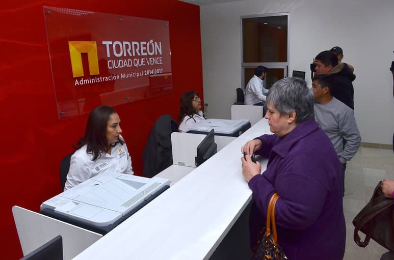 En marcha. Ante empresarios y ciudadanos, las nuevas oficinas de Garantías Municipales fueron inauguradas ayer. Ciudadanos pueden acudir por sus garantías luego de 24 horas de la sanción. (Fernando Compeán)