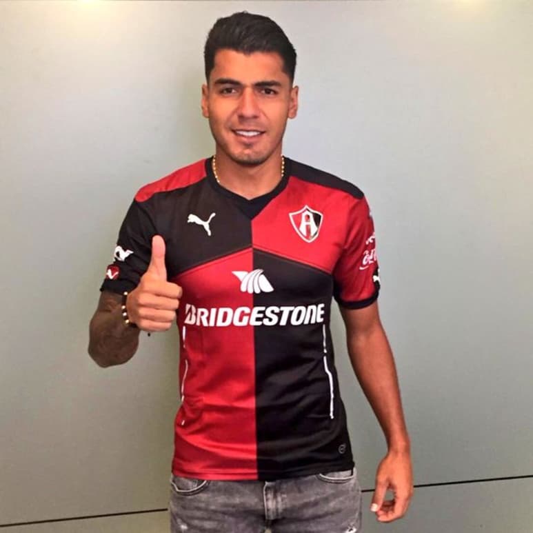 Duque Montoya anotó 15 goles durante su último torneo de liga en Colombia, las cuales le valieron adjudicarse el campeonato de goleo. (TWITTER)