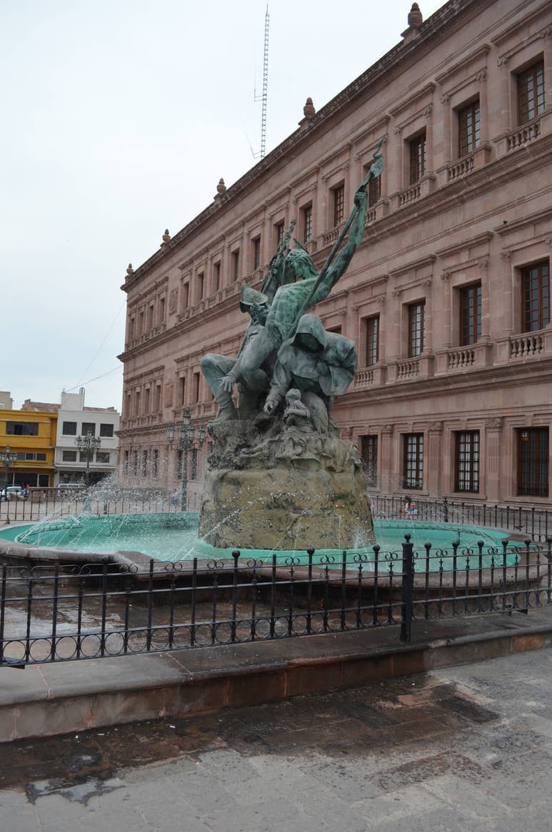 Bienes. El catálogo del INAH considera que son 4 mil 500 monumentos e inmuebles históricos.