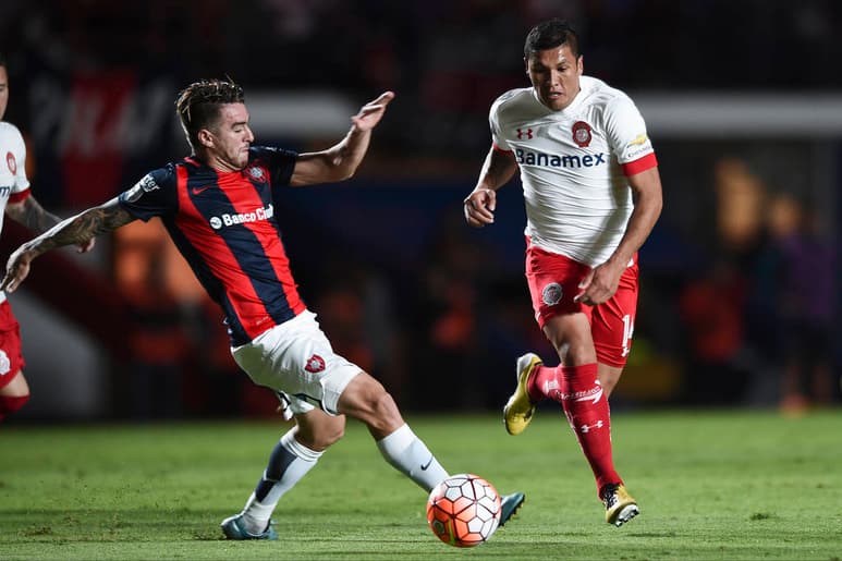 San Lorenzo, apretó en el tramo final del encuentro pero ya no pudo mover el marcador, Toluca consiguió la igualada. (Jam Media)