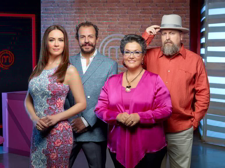 De vuelta. Anett Michel, Benito Molina, Betty Vázquez y Adrián Herrera regresan a la cocina. (COTESÍA TV AZTECA)