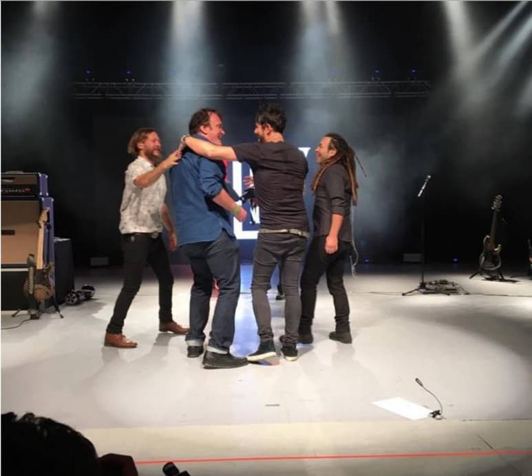 El cineasta es fanático de la banda chilena.