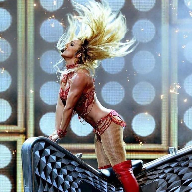 Britney ofreció un breve viaje por su trayectoria musical. (ESPECIAL)