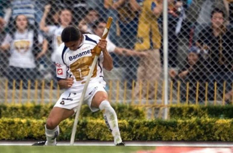 El legendario futbolista mexicano, fue recientemente anunciado como el nuevo director técnico de Pumas. (ESPECIAL)