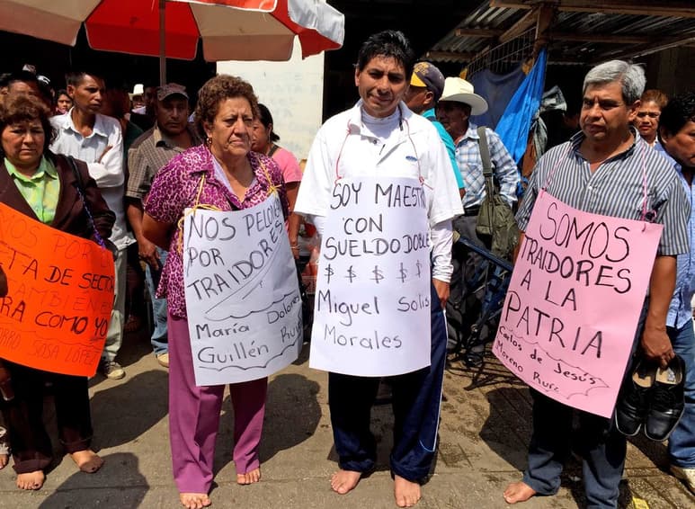 Aurelio Nuño afirmó que estas agresiones eran inaceptables y que no se iban a permitir por lo que expresó su solidaridad y condenó cualquier acto de violencia por parte de activistas de la Coordinadora Nacional de Trabajadores (CNTE), y otras organizaciones afines. (EL UNIVERSAL)