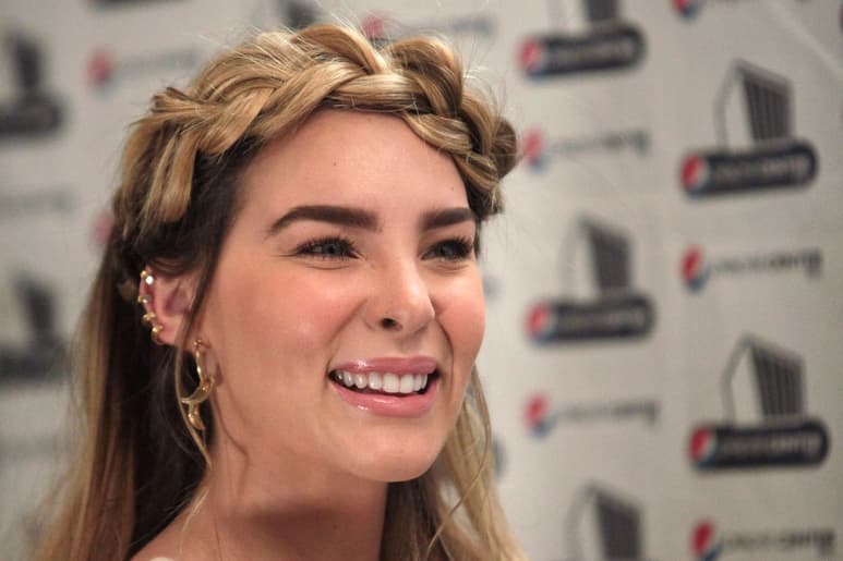 Mientras trabaja en las nuevas composiciones, Belinda también ha estado disfrutando de su rol como actriz. (EFE)