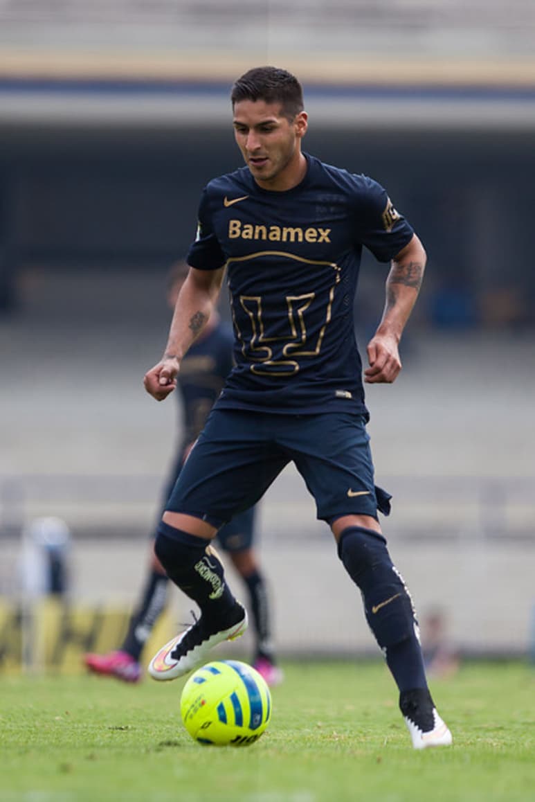El atacante argentino Ismael Sosa llega a los felinos regiomontanos procedente de los Pumas. (ARCHIVO)