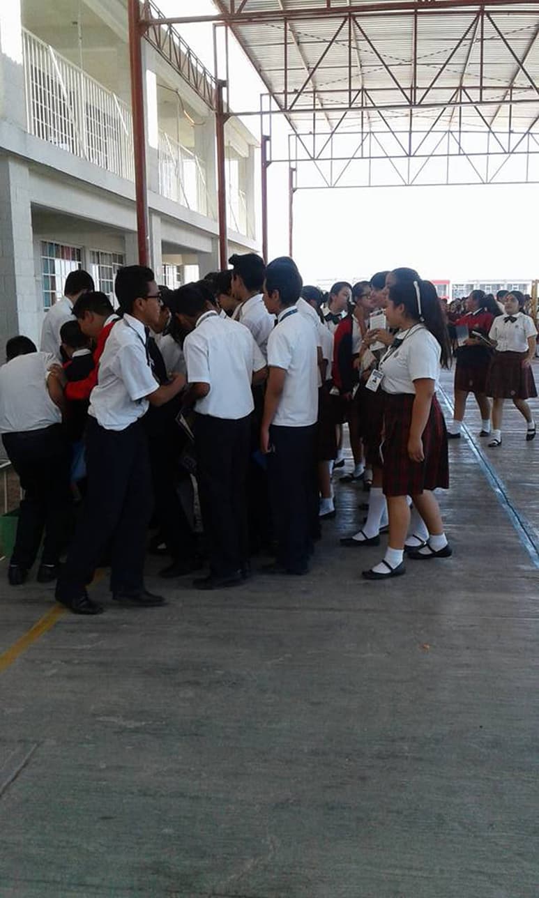 Orientación. Ofrecen charla sobre el bullying a alumnos de secundaria del Colegio Valladolid. (EL SIGLO DE TORREÓN)
