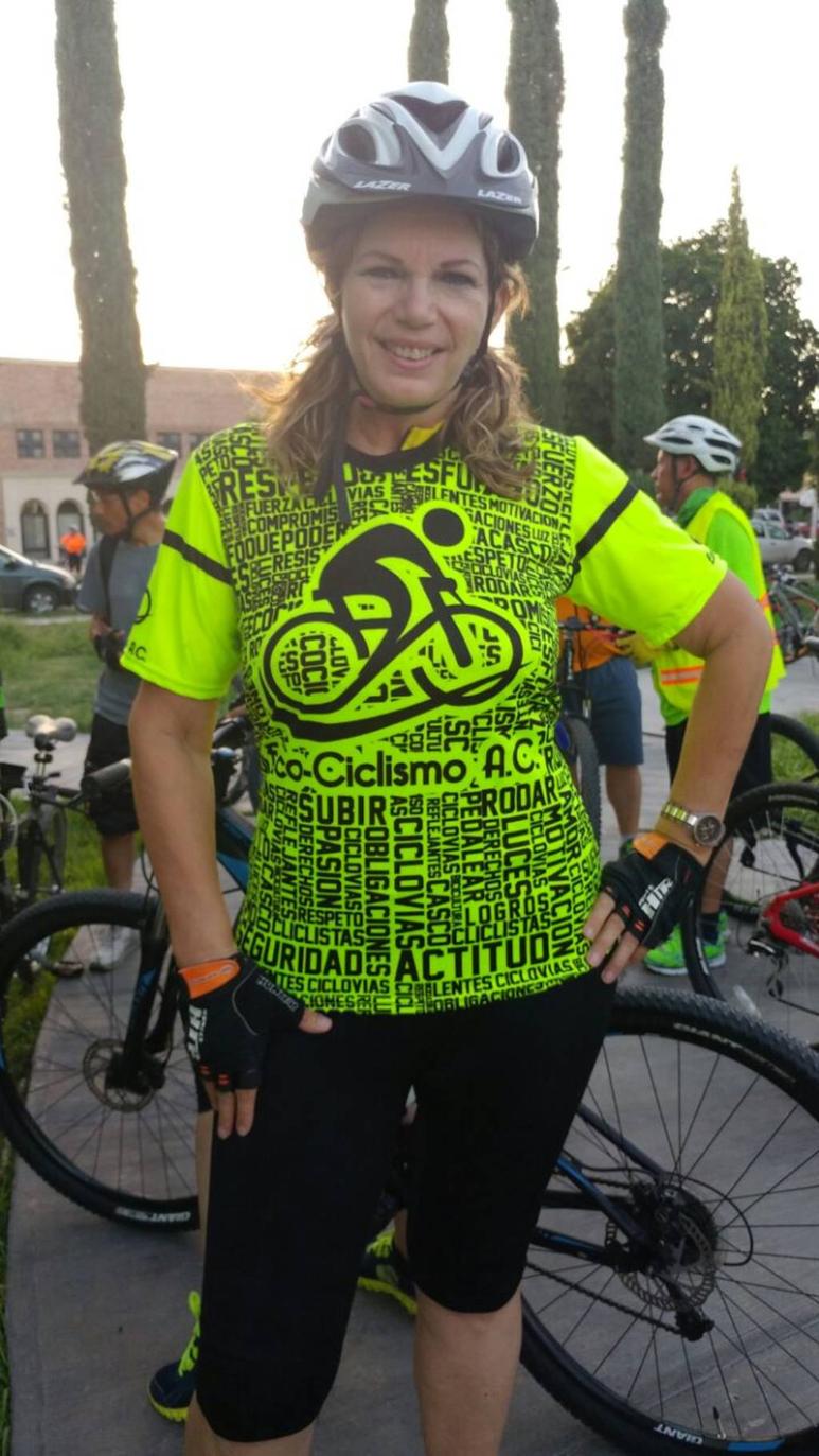 La venta de jerseys para ciclistas es la forma de recaudar fondos. Harán rodada pro ciclistas trabajadores