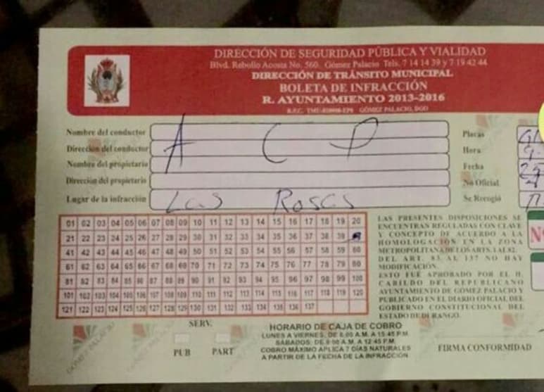 El director de Tránsito, Roberto Hamdan confirmó que el operativo se lleva a cabo desde hace una semana y que hasta este martes ya se habían efectuado 113 multas por obstruir el paso peatonal.