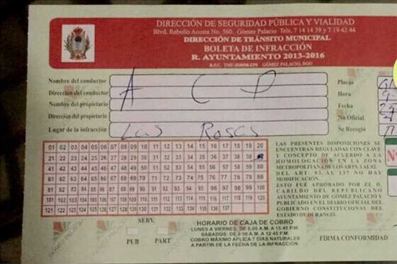 Infracciones. Aumentan sanciones contra quienes se estacionan sobre las banquetas. (MA. ELENA HOLGUÍN)