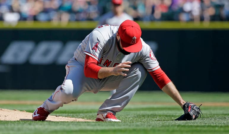 Matt Shoemaker recibió el domingo un pelotazo en la cabeza. Fue sometido a una cirugía para detener una hemorragia intracraneal. (AP)