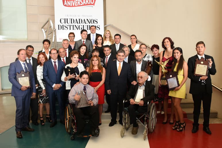 El evento se desarrolló en el Salón de los Metales del Museo Arocena, donde los reconocidos fueron acompañados por sus familiares y amigos. (FERNANDO COMPEÁN)