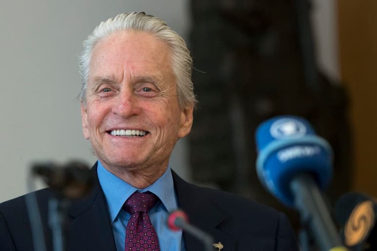 El actor y productor de cine Michael Douglas, ganador de dos premios Oscar por las películas One flew over the cuckoo’s nest (1975) y Wall street (1987), festeja este domingo 72 años. (ARCHIVO)