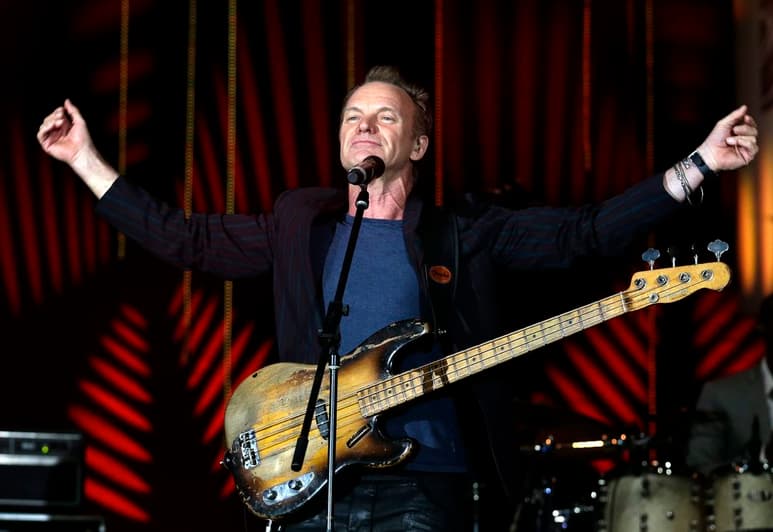 El músico británico Sting, quien fuera cantante y bajista del grupo The Police, reconocido por éxitos como Englishman in New York, Fields of gold y'Desert rose, que lo han llevado a ganar 16 premios Grammy, festeja este domingo 65 años. (ARCHIVO)