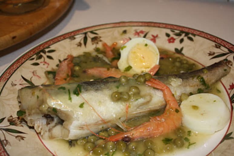 Colas de merluza en salsa verde