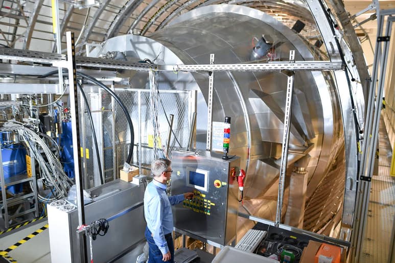 Esperan que el aparato precise la masa de los neutrinos. (AP)