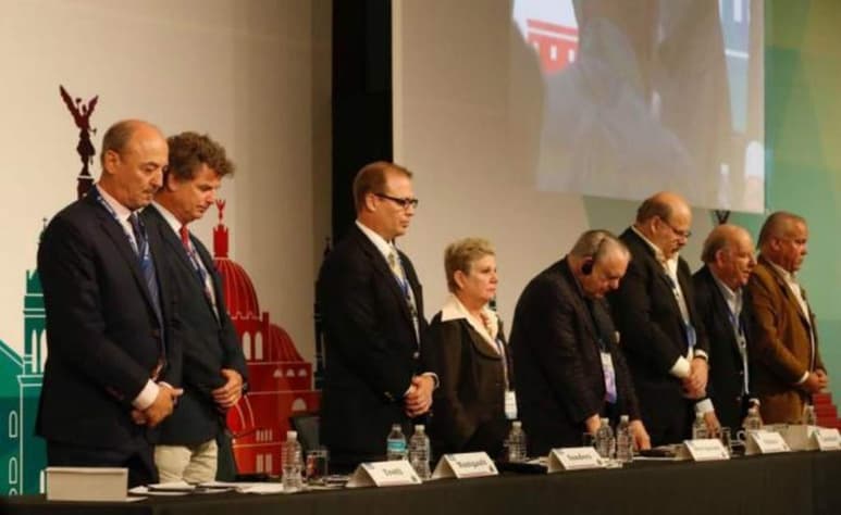 Se guardó un minuto de silencio por los periodistas asesinados en lo que va del año. (EL UNIVERSAL)