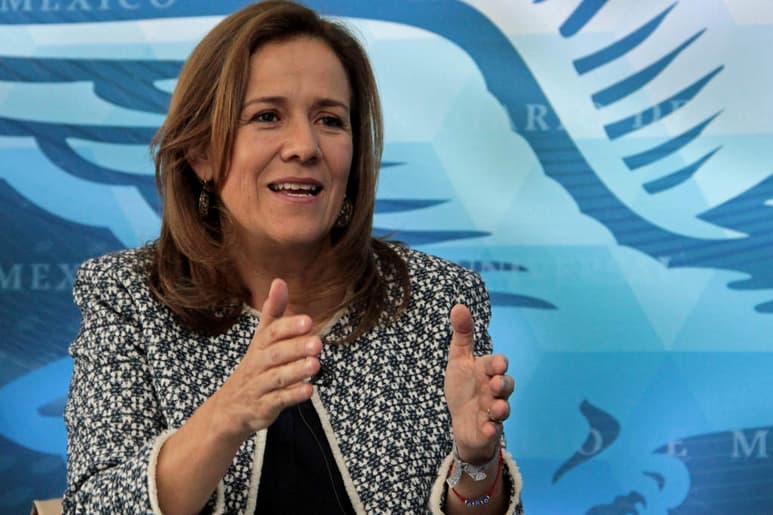 Margarita Zavala ingresará al quirófano por desprendimiento de retina. (ARCHIVO)