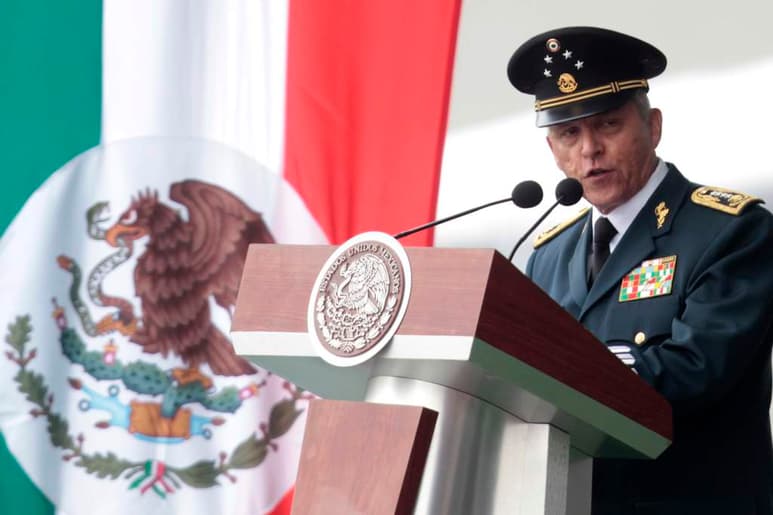 El general Cienfuegos Zepeda comentó que como Ejército Nacional tiene muchas tareas relacionadas con la seguridad y para hacer más labores se requiere de más personal. (ARCHIVO)