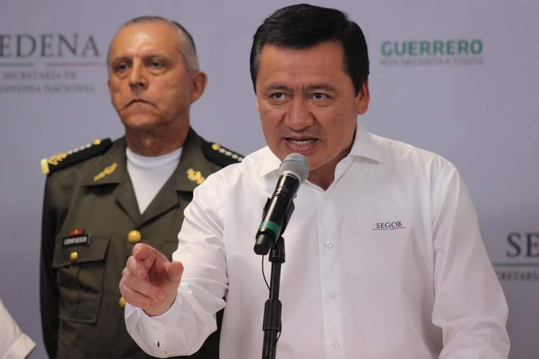 Expuso que no sólo con armas y estrategias de seguridad se combate a la delincuencia, sino también con políticas públicas. (NOTIMEX)