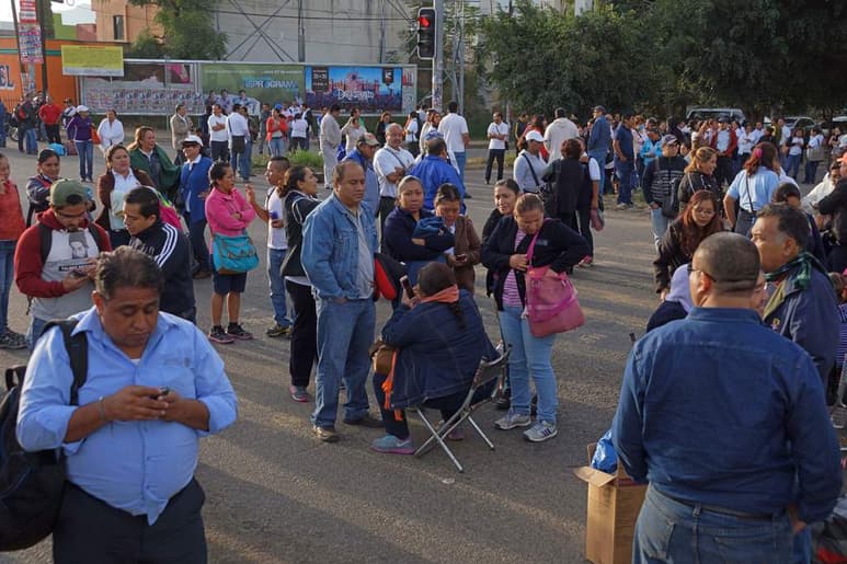 Desde el viernes 14 de octubre, los sindicalizados iniciaron un paro parcial de labores en más de 500 clínicas y unidades médicas del estado. (EL UNIVERSAL)