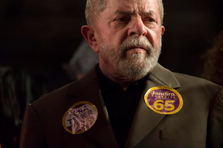 Lula instó a los procuradores a investigar, tener pruebas o encontrar cuentas que lo incriminen. (ARCHIVO)
