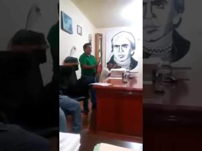 El Bastón de Mando es el símbolo de autoridad que recibe quien desempeñará un cargo y se considera un símbolo sagrado. (ESPECIAL)