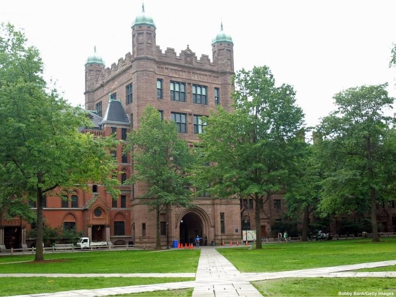 Reto. Pocos estudiantes brillan en Yale o Harvard.