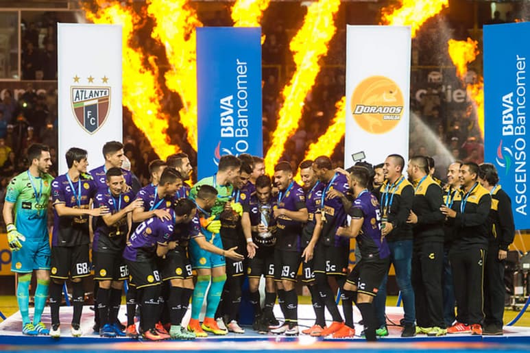 Los Dorados de Sinaloa consiguieron su 'medio boleto' a Primera División luego de derrotar ayer 1-0 al Atlante en la final del Ascenso. (JM)