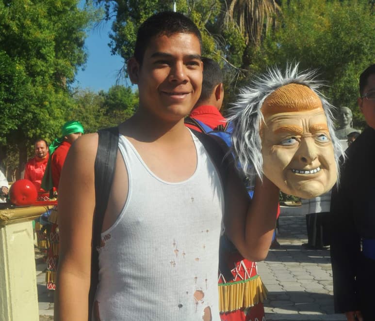 Carlos ha dado vida al 'Viejo de la Danza' en las peregrinaciones a la Guadalupana. (EL SIGLO DE TORREÓN) 