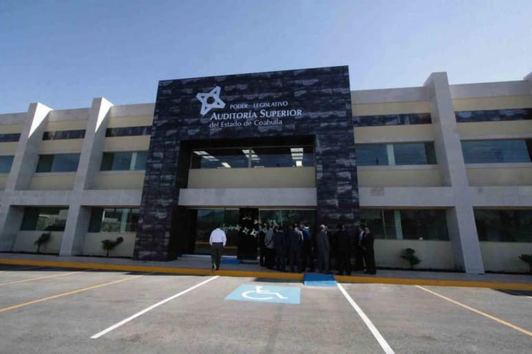 A través de la solicitud de información número 00795016, la ASE informó a El Siglo de Torreón que 22 de los 38 municipios están en la mira por esta práctica que beneficia a los partidos en el poder.