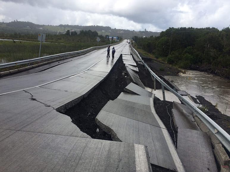 Ya se detectaron algunos daños tras el sismo. (EFE)
