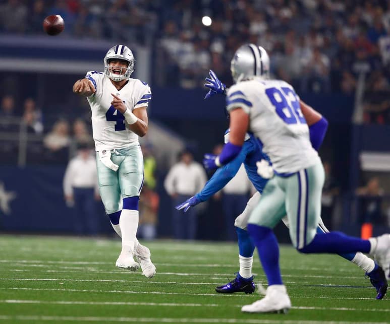 El pasador del equipo de la estrella solitaria ganó 13 encuentros empatando la campaña que tuvo Ben Roethlisberger en 2004 y que hasta ese momento era la mejor para cualquier novato.