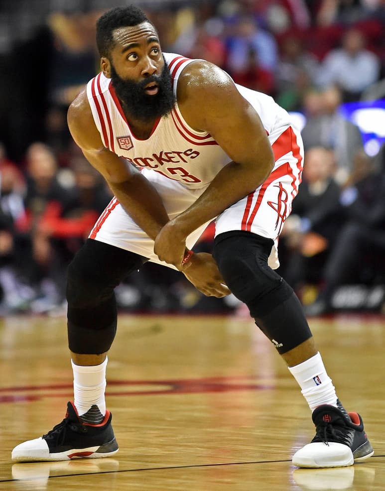 James Harden anotó 23 puntos en el duelo de ayer. (AP)