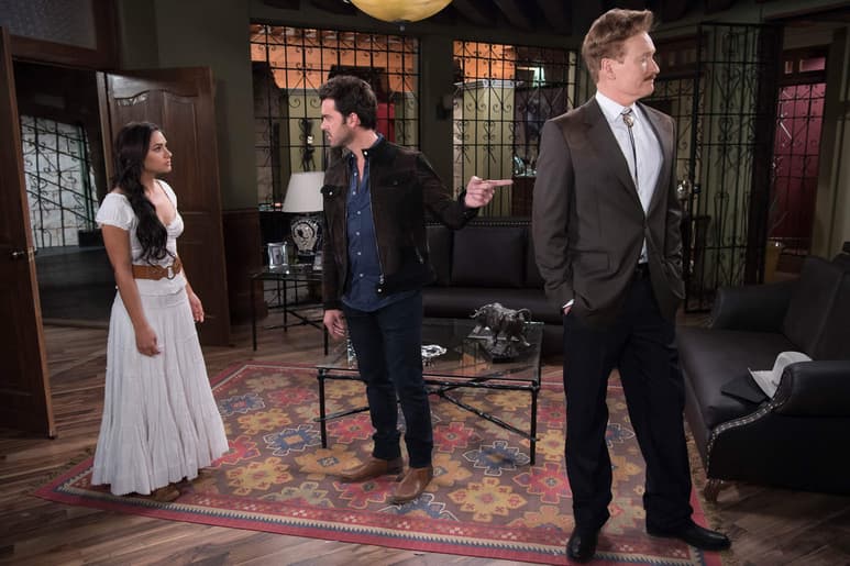 Capítulos. El conductor Conan O’Brien tuvo una participación
especial en la telenovela de Televisa; se transmitirá en abril.