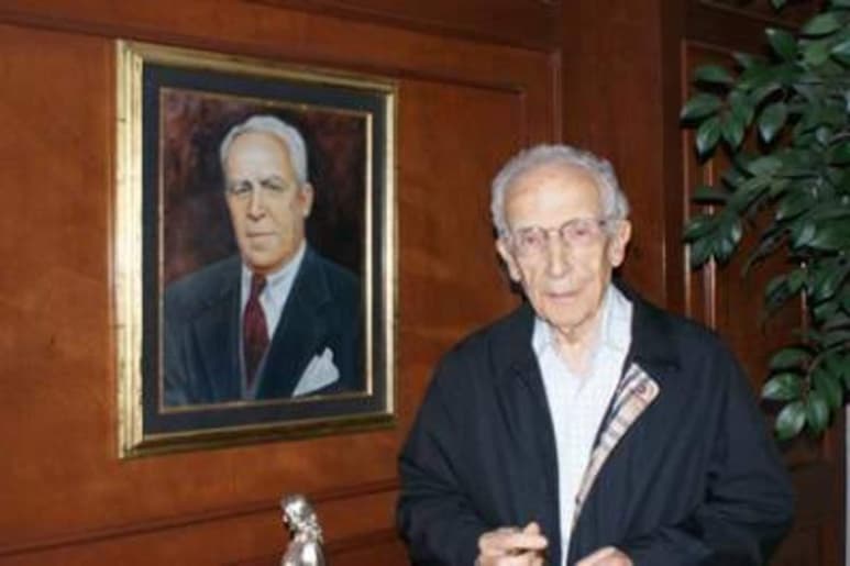Joaquin Arizpe, fue uno de los empresarios que promovió el desarrollo empresarial en la región y fue reconocido con diversos premios y preseas. (TWITTER)