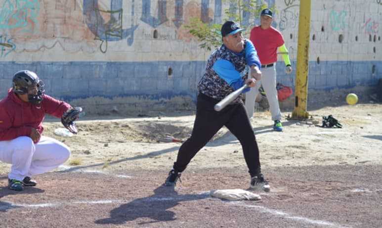 Los bateadores se robaron el protagonismo durante la quinta jornada de la temporada en la Liga Magisterial de la sección 38. Feria de batazos en softbol del SNTE