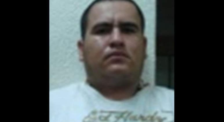 Las autoridades federales lo identifican como líder de la célula que adquiere su apodo, 'Los Chimales', sicarios del Cártel de Sinaloa asentados en Culiacán, uno de los grupos más violentos. (TWITTER)